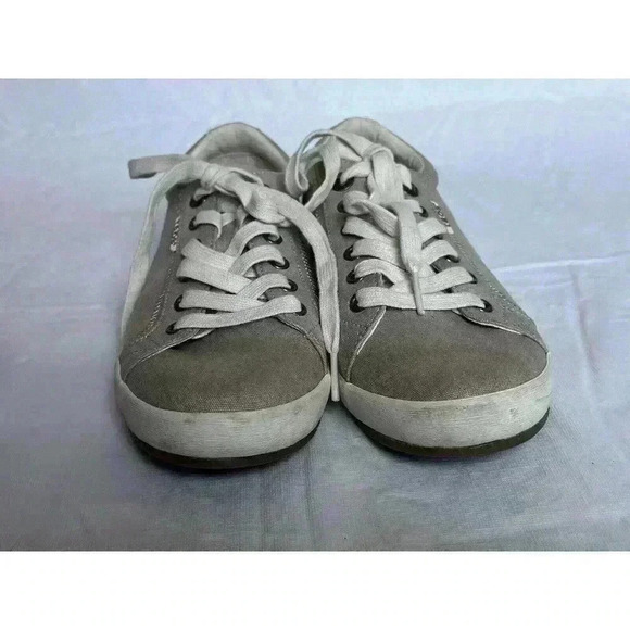 Taos Shoes Women’s Size 8 Star Casual Low Top Lace Up Sneakers STA-12844 Tan - Picture 2 of 8